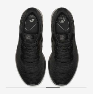 Nike Tanjun wide (4E)